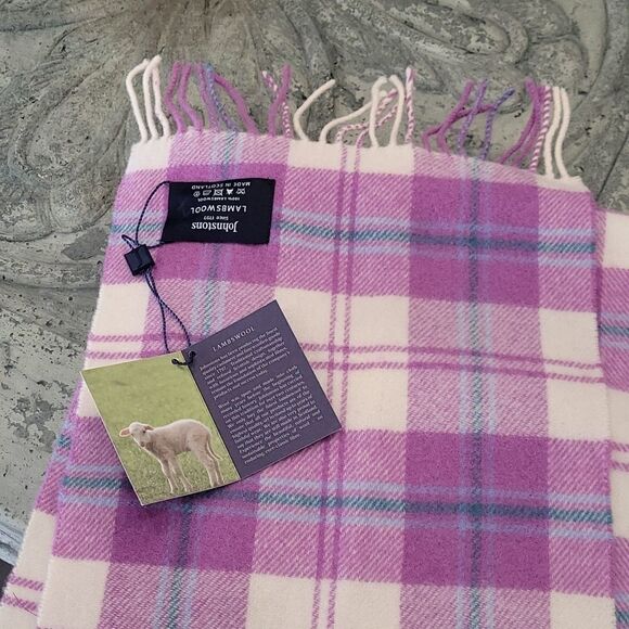 JOHNSTON LAMBSWOOL SCOTLAND FRINGED TARTAN SCARF - Picture 6 of 6